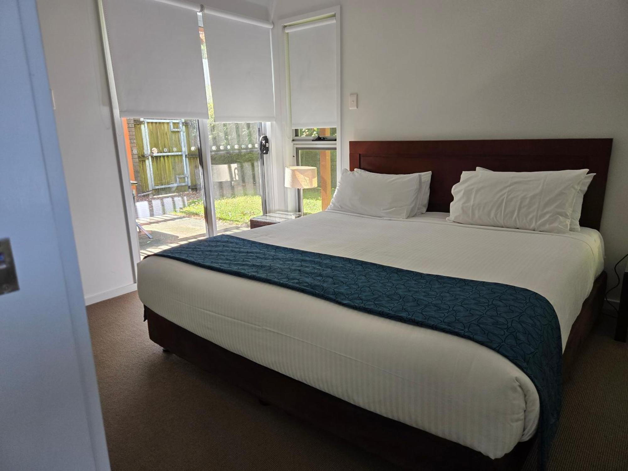 Quarterdecks Retreat Villa Urangan Exterior photo